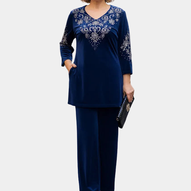 Ariola™  – Elegant Two-Piece Velvet Set